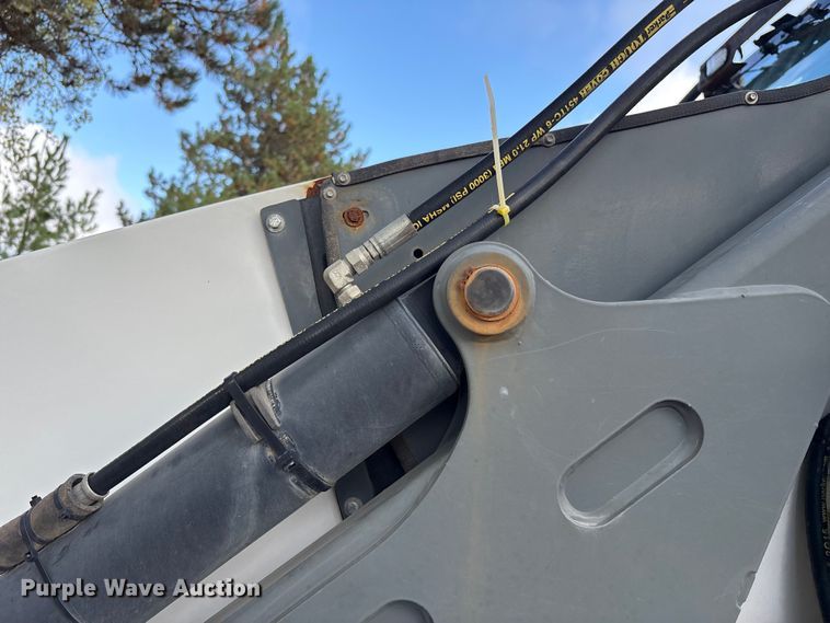 image for item EM6045 Elgin Pelican NP street sweeper