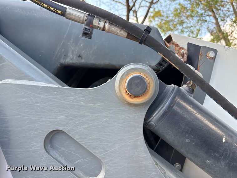 image for item EM6045 Elgin Pelican NP street sweeper