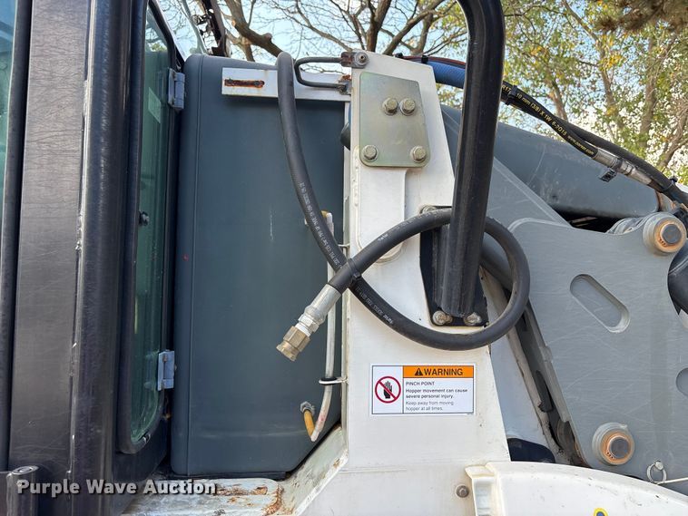 image for item EM6045 Elgin Pelican NP street sweeper