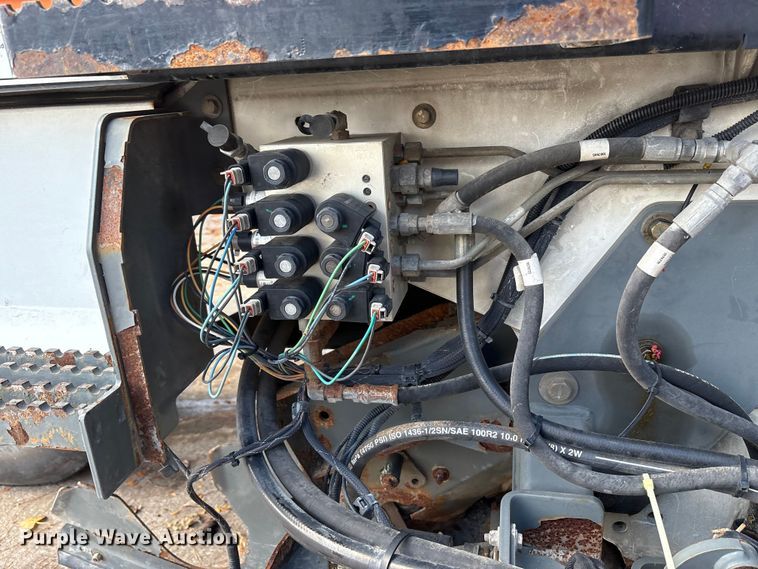 image for item EM6045 Elgin Pelican NP street sweeper