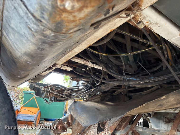 image for item EM6045 Elgin Pelican NP street sweeper