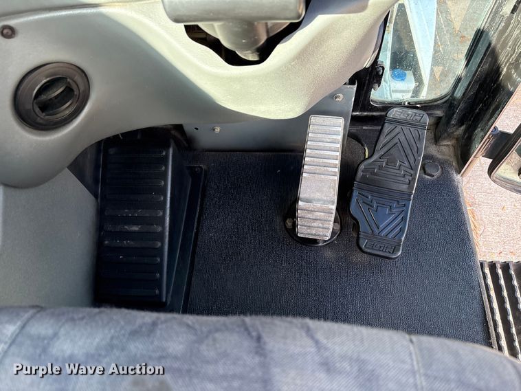 image for item EM6045 Elgin Pelican NP street sweeper