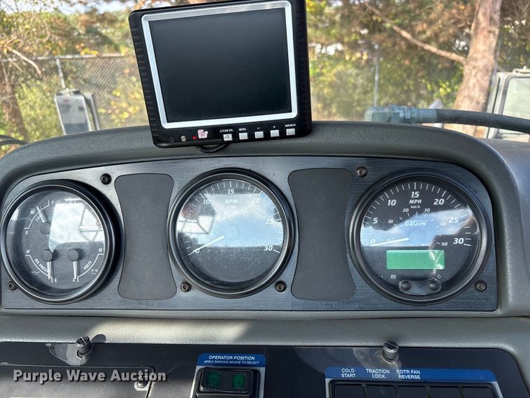 image for item EM6045 Elgin Pelican NP street sweeper