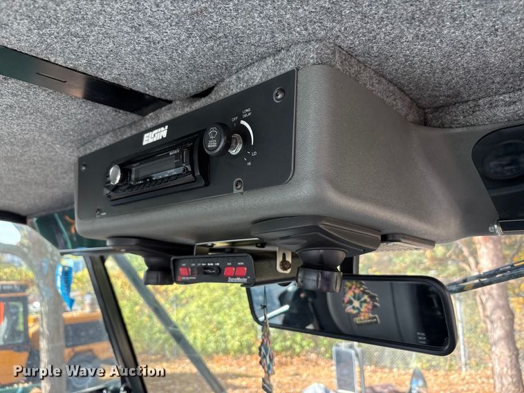 image for item EM6045 Elgin Pelican NP street sweeper