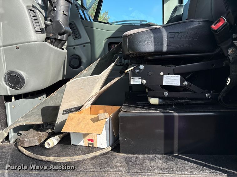 image for item EM6045 Elgin Pelican NP street sweeper