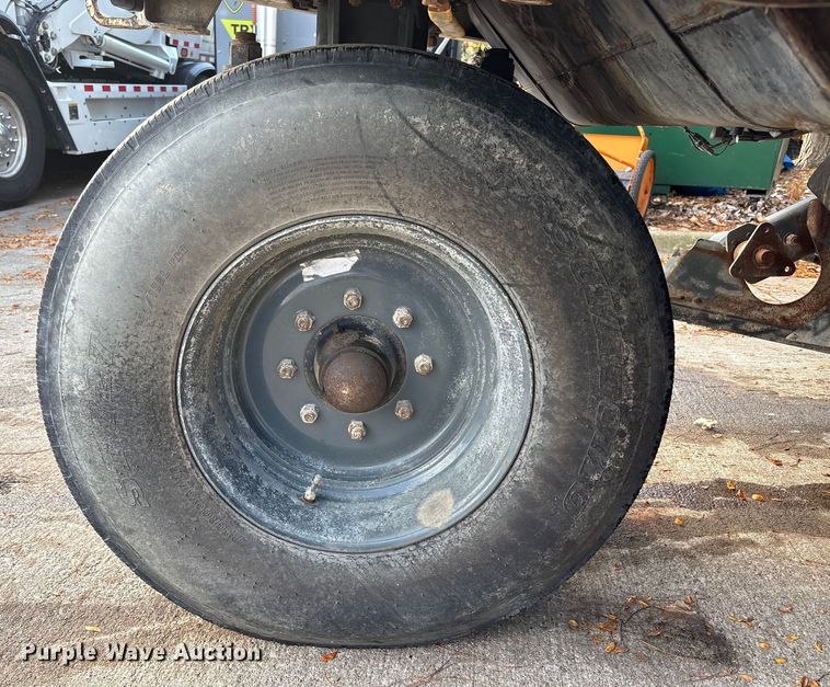 image for item EM6045 Elgin Pelican NP street sweeper