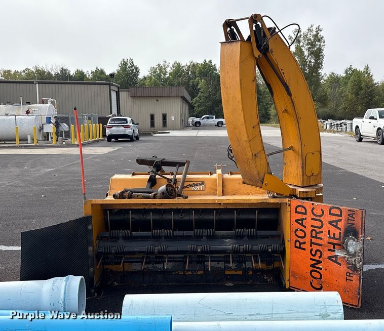 image for item EM6049 Trackless Vehicles Limited LL leaf loader