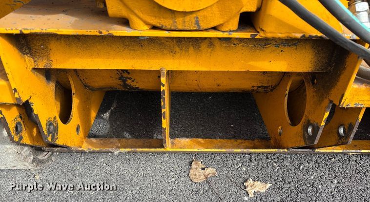 image for item EM6049 Trackless Vehicles Limited LL leaf loader