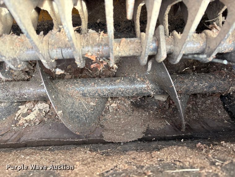 image for item EM6049 Trackless Vehicles Limited LL leaf loader