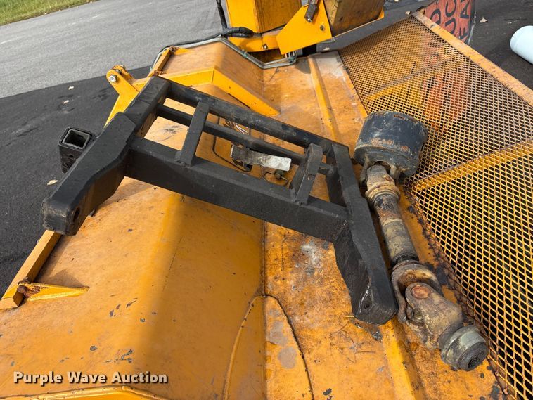 image for item EM6049 Trackless Vehicles Limited LL leaf loader