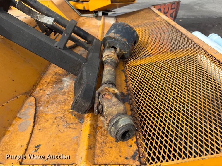 image for item EM6049 Trackless Vehicles Limited LL leaf loader