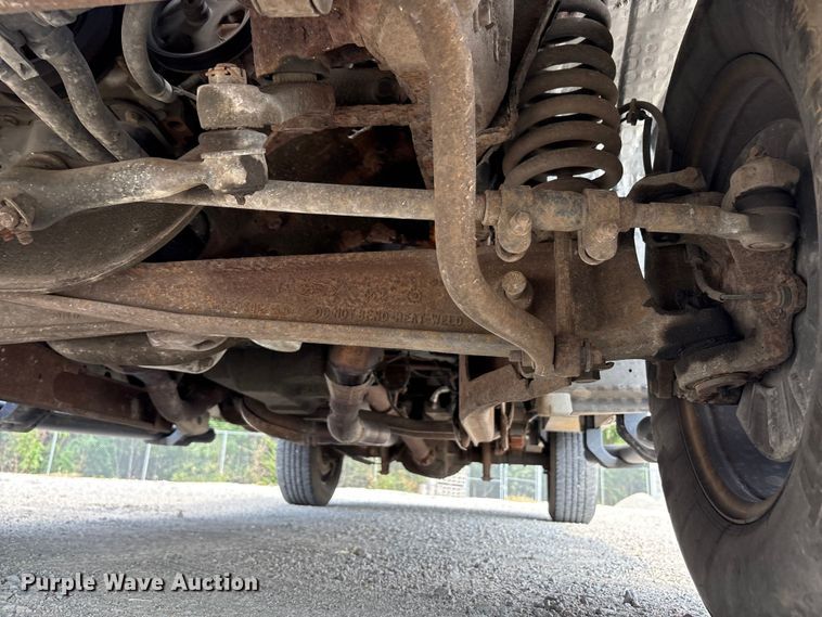 image for item EM6065 2006 Ford F350 Super Duty utility bed pickup truck