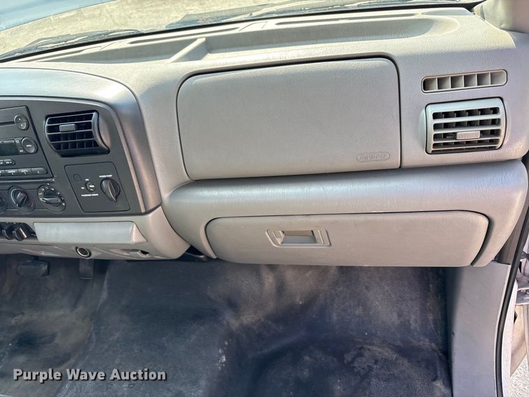 image for item EM6065 2006 Ford F350 Super Duty utility bed pickup truck