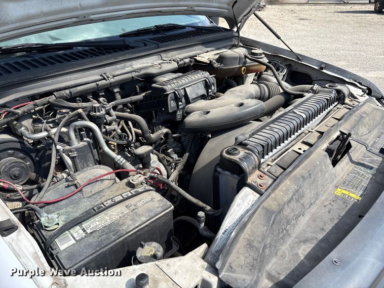 image for item EM6065 2006 Ford F350 Super Duty utility bed pickup truck