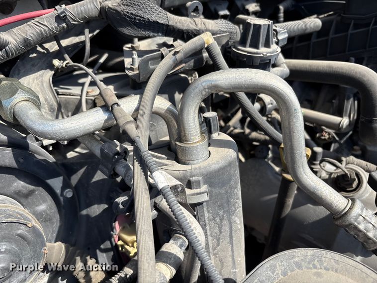 image for item EM6065 2006 Ford F350 Super Duty utility bed pickup truck