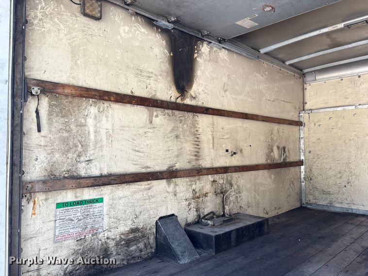 image for item EM6066 2008 Ford E350 Super Duty box truck