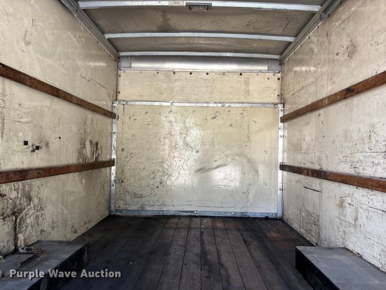 image for item EM6066 2008 Ford E350 Super Duty box truck