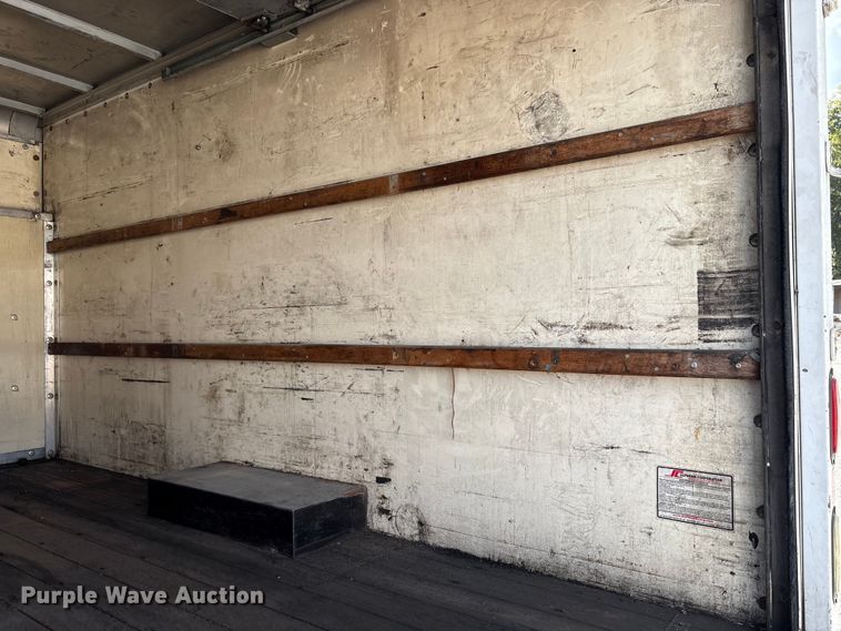 image for item EM6066 2008 Ford E350 Super Duty box truck