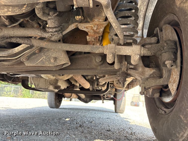 image for item EM6066 2008 Ford E350 Super Duty box truck