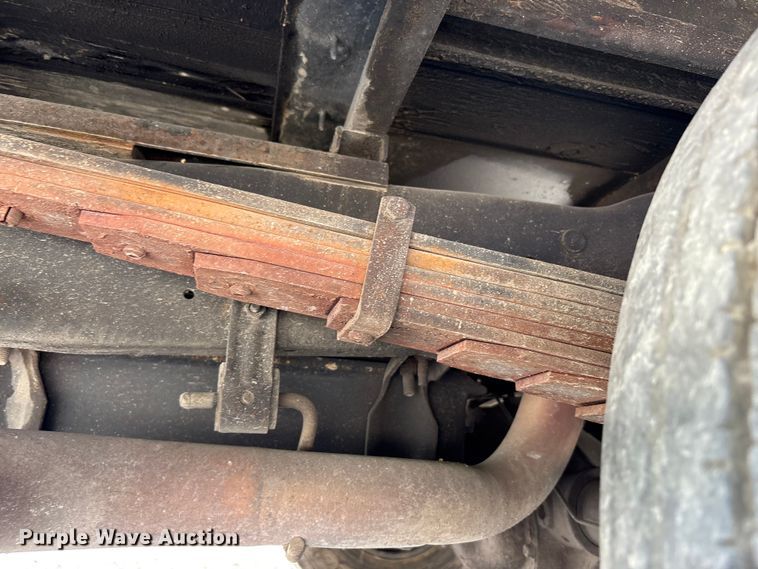 image for item EM6066 2008 Ford E350 Super Duty box truck