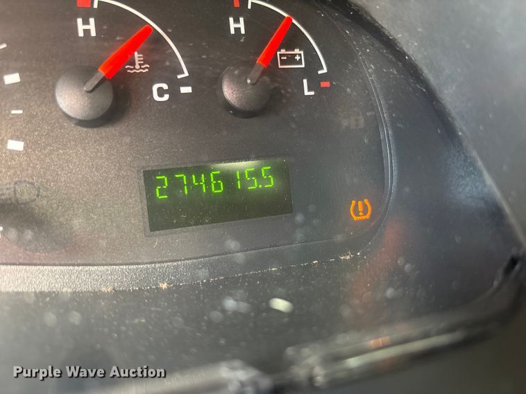 image for item EM6066 2008 Ford E350 Super Duty box truck