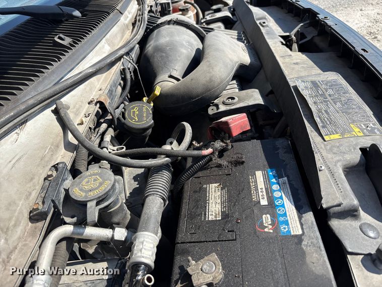 image for item EM6066 2008 Ford E350 Super Duty box truck