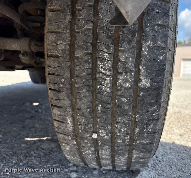 image for item EM6066 2008 Ford E350 Super Duty box truck