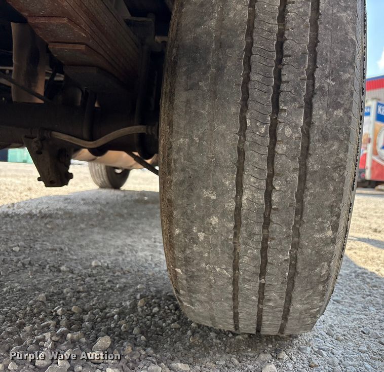 image for item EM6066 2008 Ford E350 Super Duty box truck