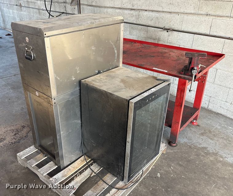 image for item EM6073 Tools