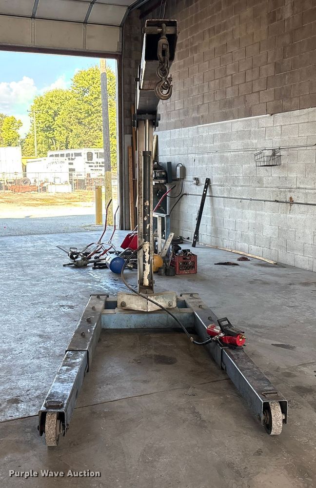 image for item EM6074 OTC crane