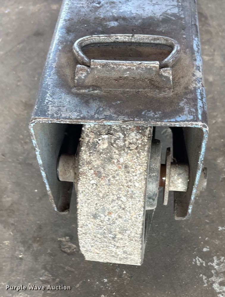 image for item EM6074 OTC crane