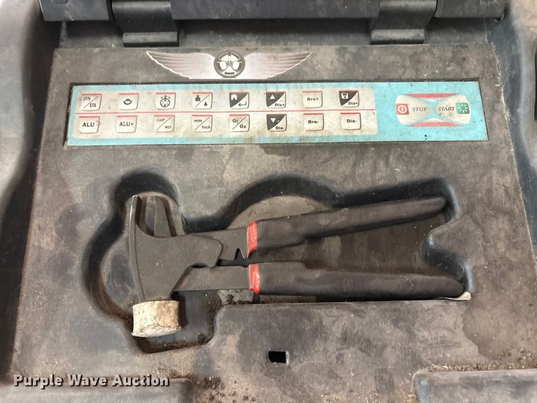 image for item EM6076 (2) tire machines