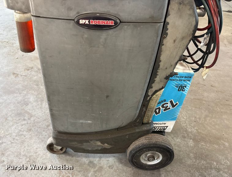 image for item EM6078 (2) Robinair refrigerant recovery recycling units