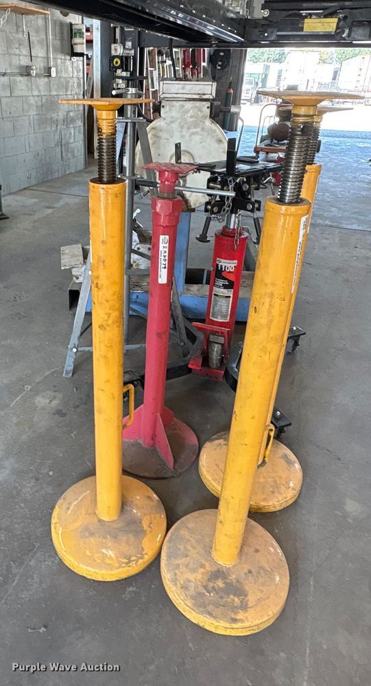 image for item EM6079 Tools