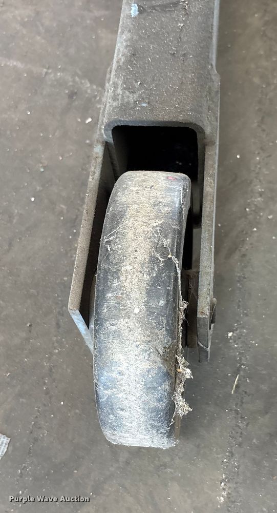 image for item EM6079 Tools