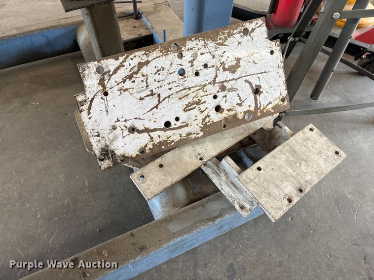 image for item EM6079 Tools