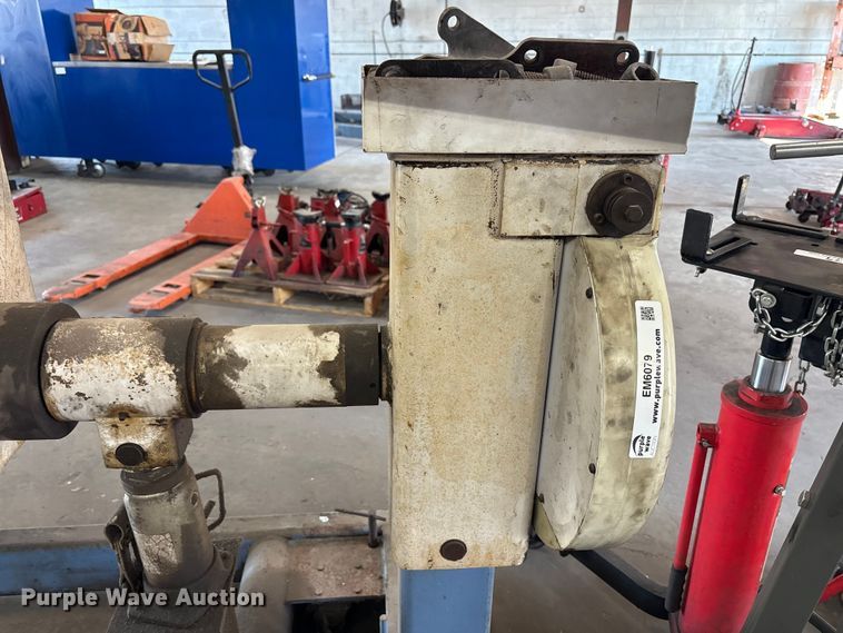 image for item EM6079 Tools