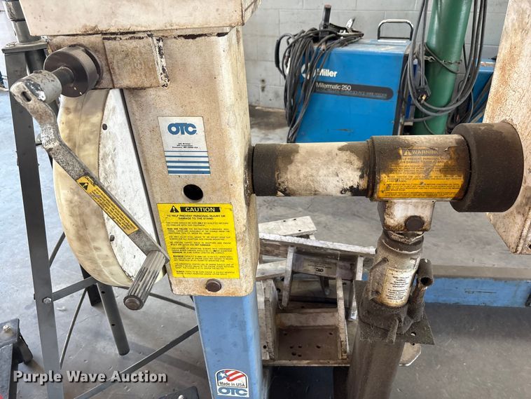 image for item EM6079 Tools