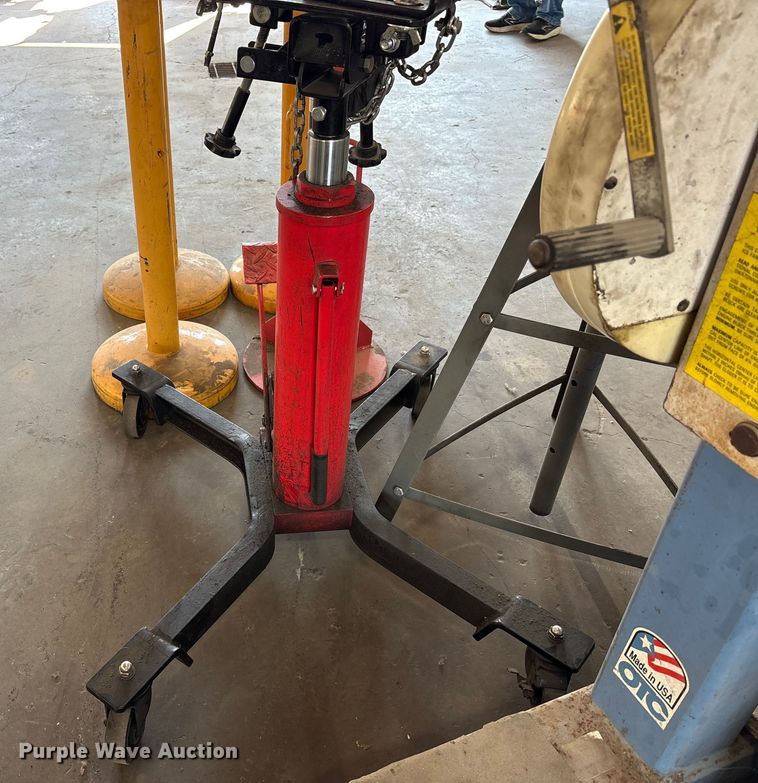 image for item EM6079 Tools