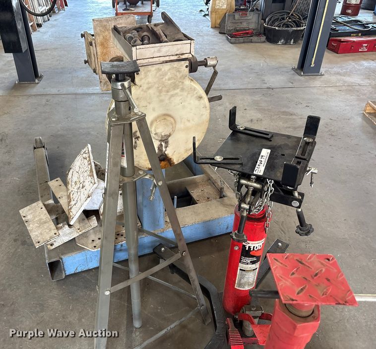 image for item EM6079 Tools