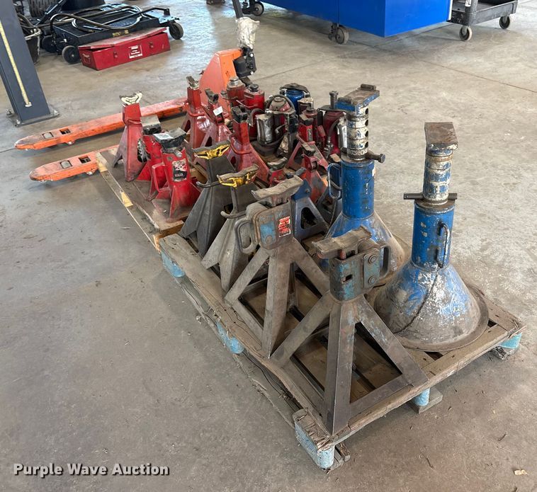 image for item EM6083 Tools