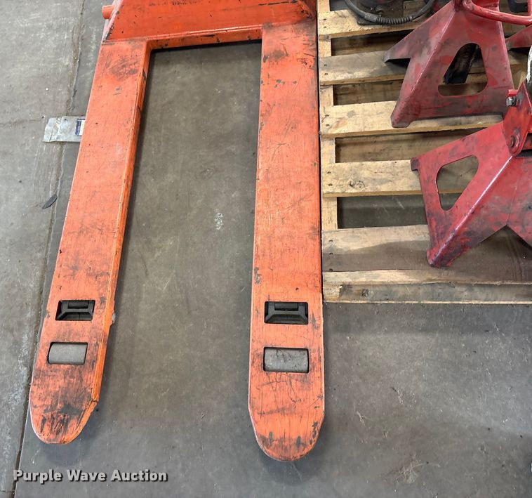 image for item EM6083 Tools