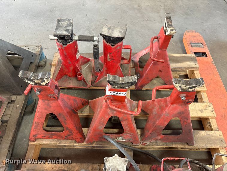 image for item EM6083 Tools