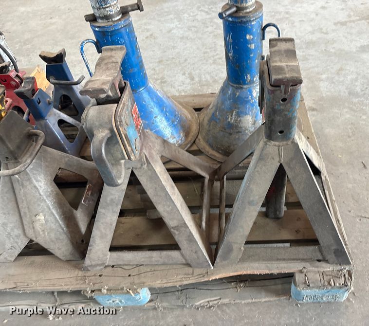 image for item EM6083 Tools