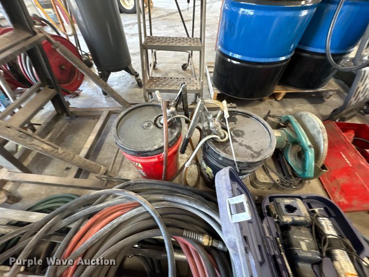 image for item EM6084 Tools