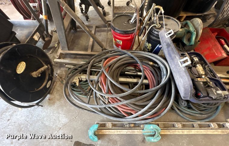 image for item EM6084 Tools