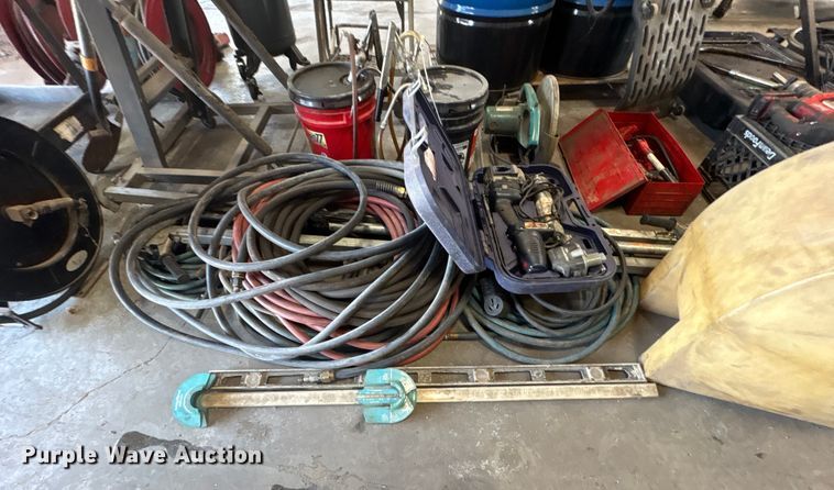 image for item EM6084 Tools