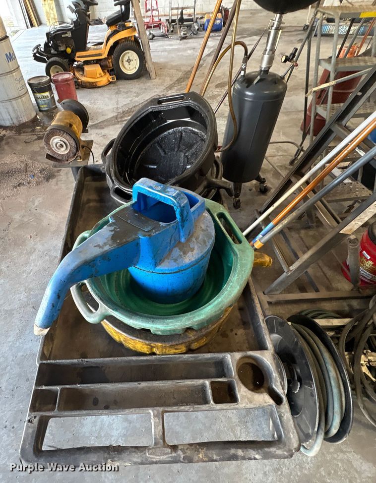 image for item EM6084 Tools