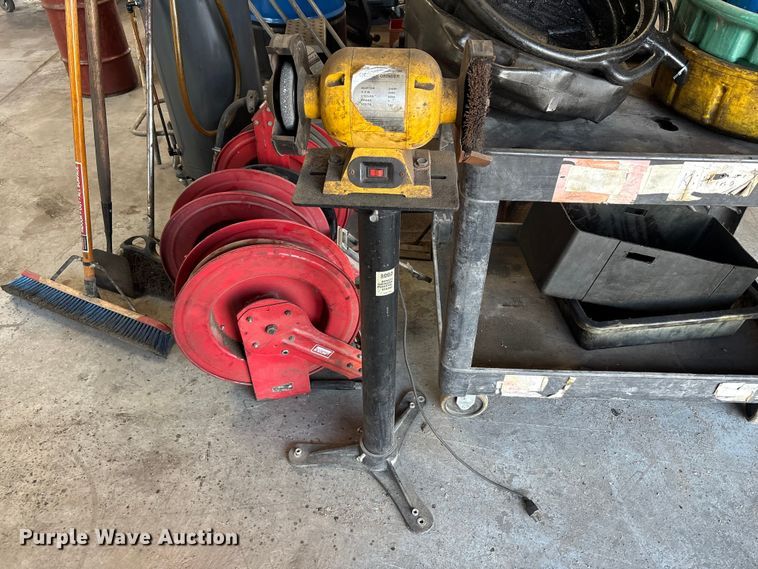 image for item EM6084 Tools