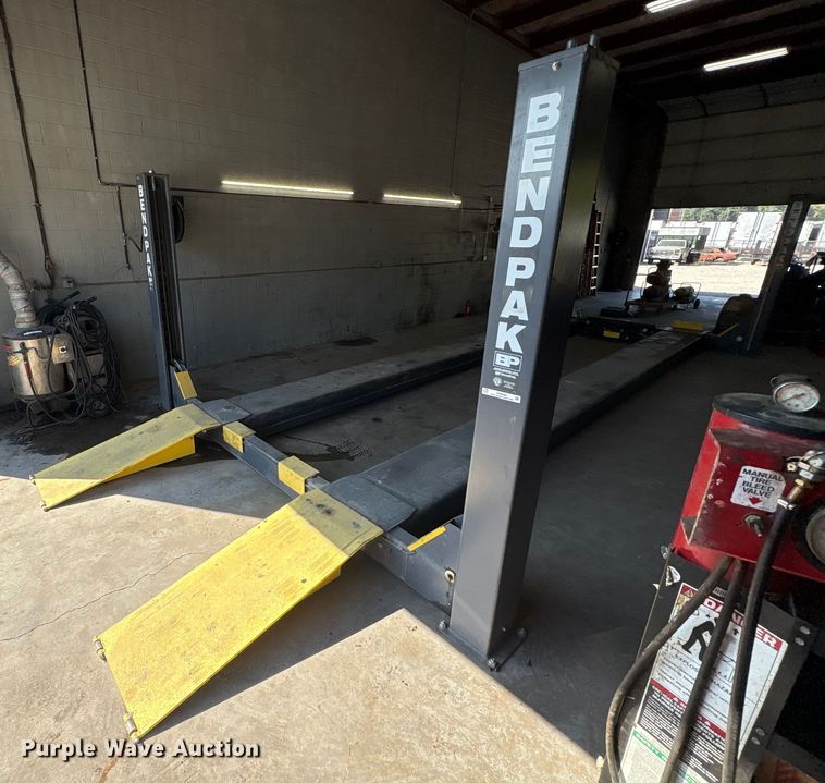 image for item EM6085 2021 Bendpak HDS-27X four post automotive lift